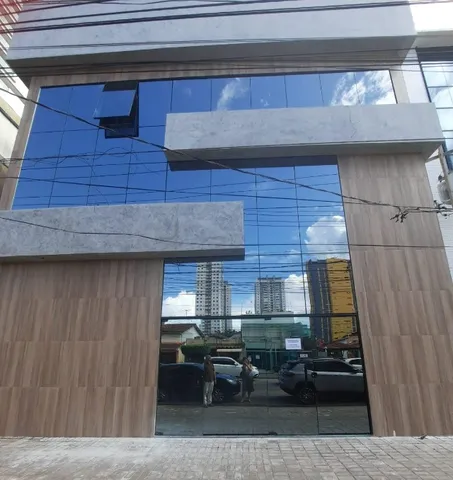 Salas Comerciais (ótima localização) Mauriti