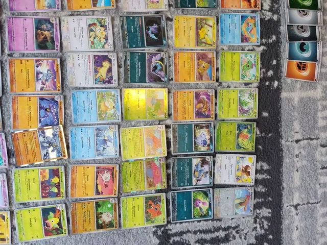 Todas Cartas comuns, incomuns e raras Pokémon TCG 151, Lote