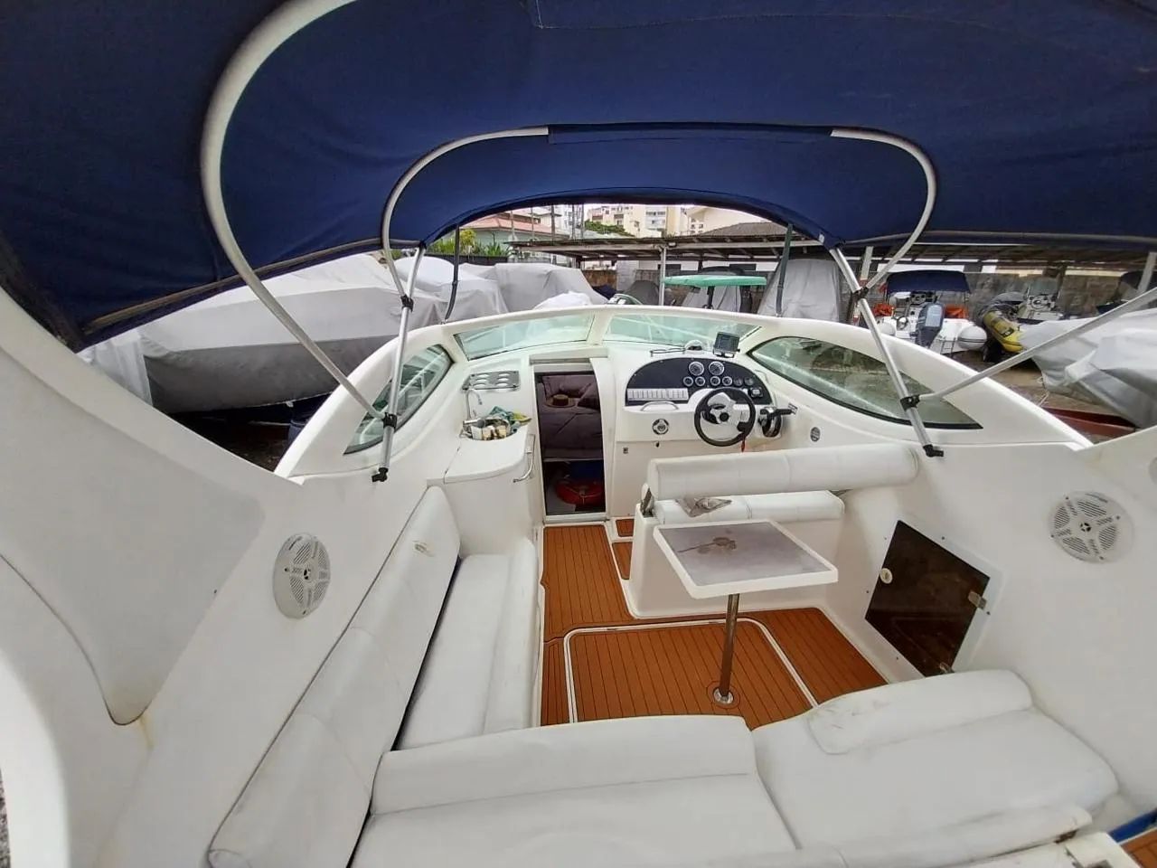 Vendo lancha real 26 class motor mag 350 - Foto 11