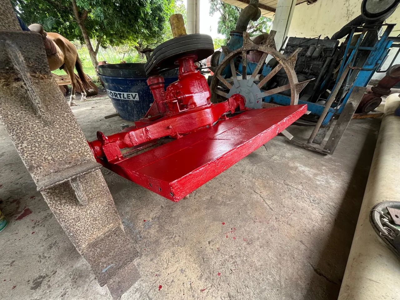 Vendo duas roçadeiras de arrasto ticão - Foto 5