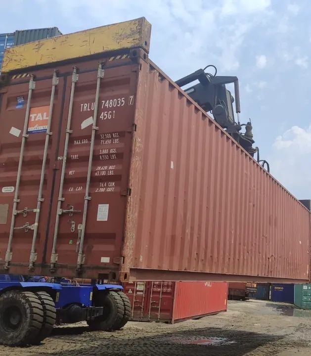 Vendo container marítimo de 12 metros!