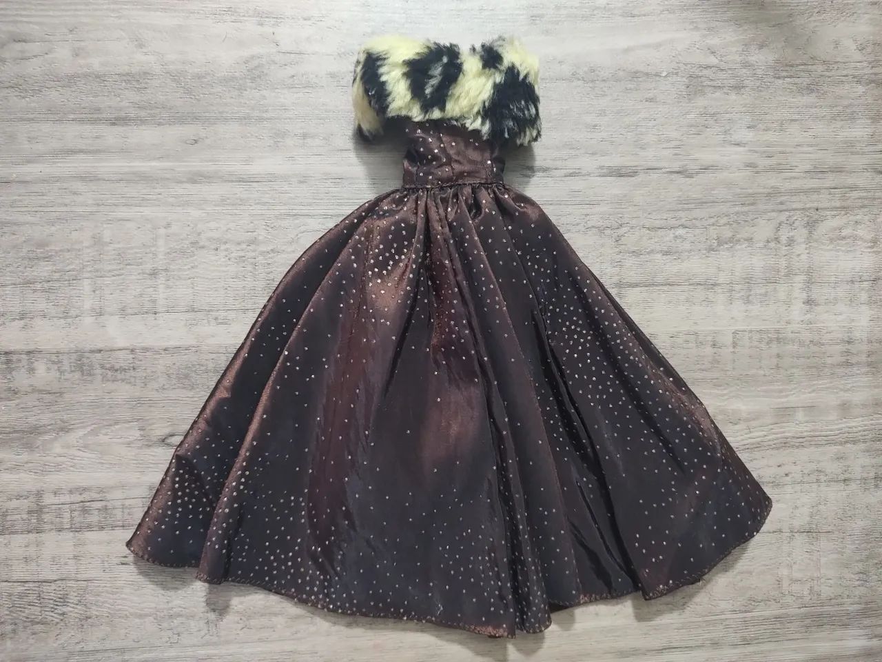 Vestido para Boneca Barbie - Luxo e Elegância