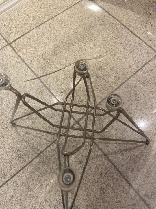 Cadeira Charles Eames  - Foto 2