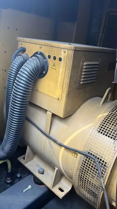 Gerador de Energia 500 KVA (CADA) Caterpillar 2010 Motores Scania - Foto 5