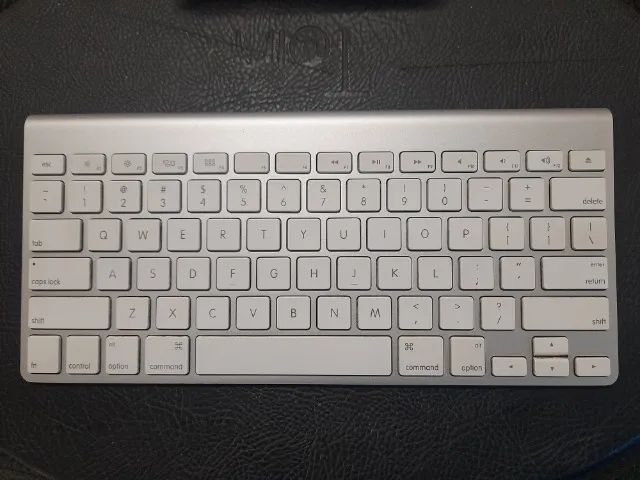 Teclado bluetooth Apple A1314 QWERTY ingles internacional cor branco e cinza Perifericos e Acessorios de Computador Jardim Guarau Sao Paulo 1341840999 OLX