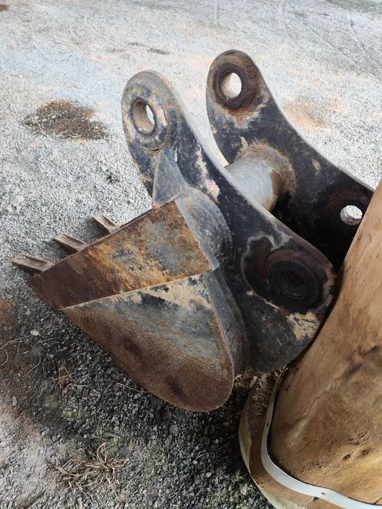 Concha para Retroescavadeira Randon 