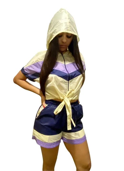 Conjunto Short E Cropped Radical Trip Bege Blusa E Short - Foto 4