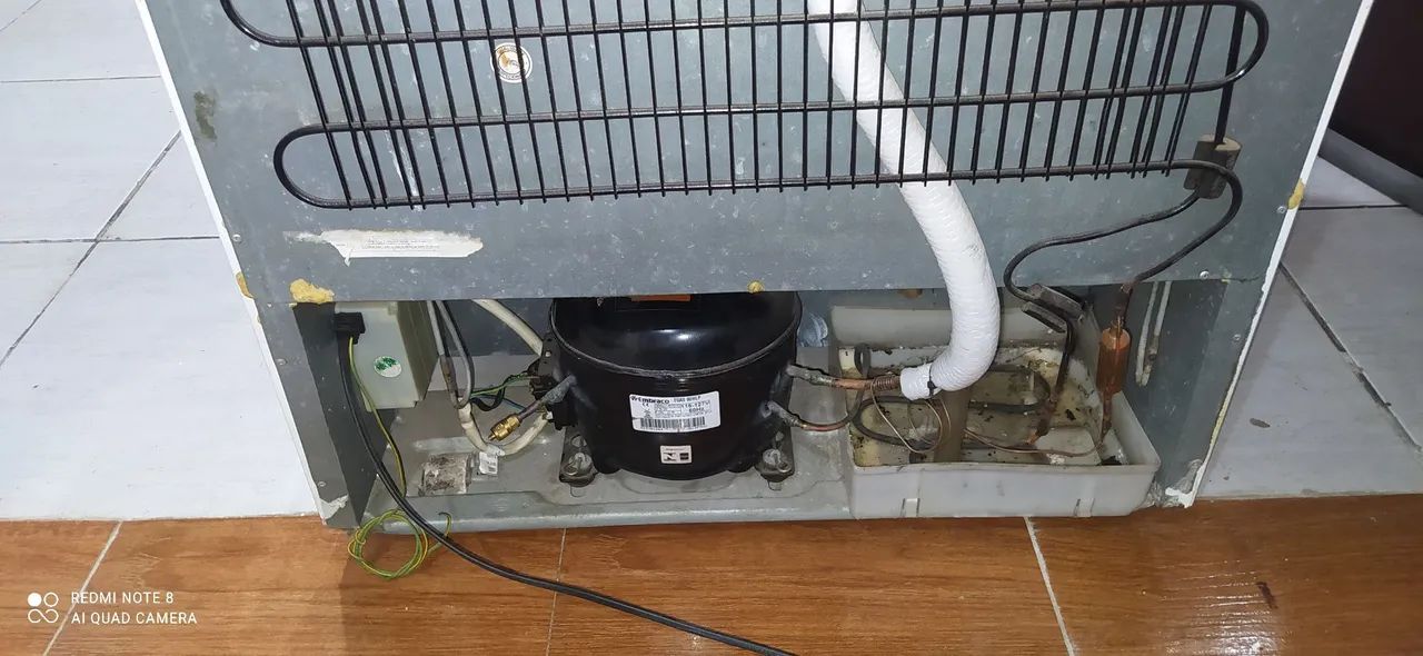 Motor precisa arruma painel não funciona,troco forno microondas,geladeira Frost free - Foto 4