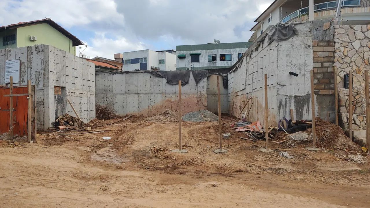 Executo serviço de Carpintaria estrutura de concreto armado..