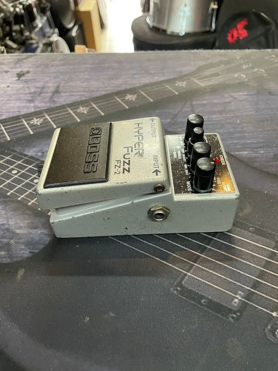 Pedal de guitarra BOSS Hyper Fuzz FZ2 - Instrumentos musicais