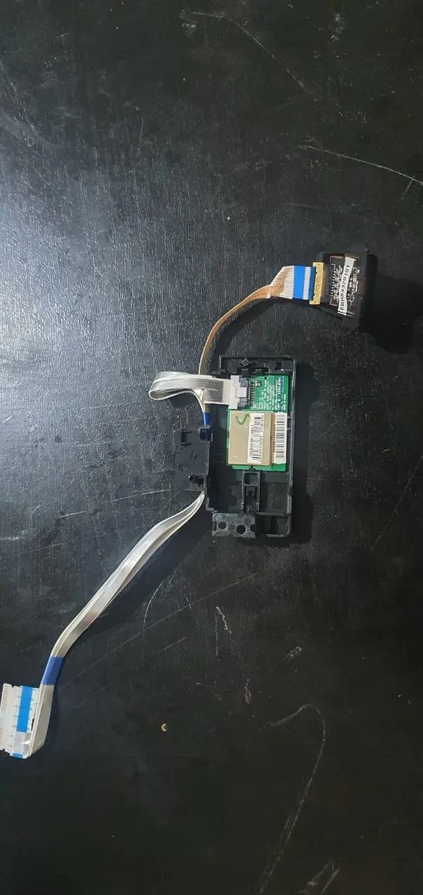 Vendo ou troco Peças Usadas da Tv LG 49LJ5550  - Foto 3