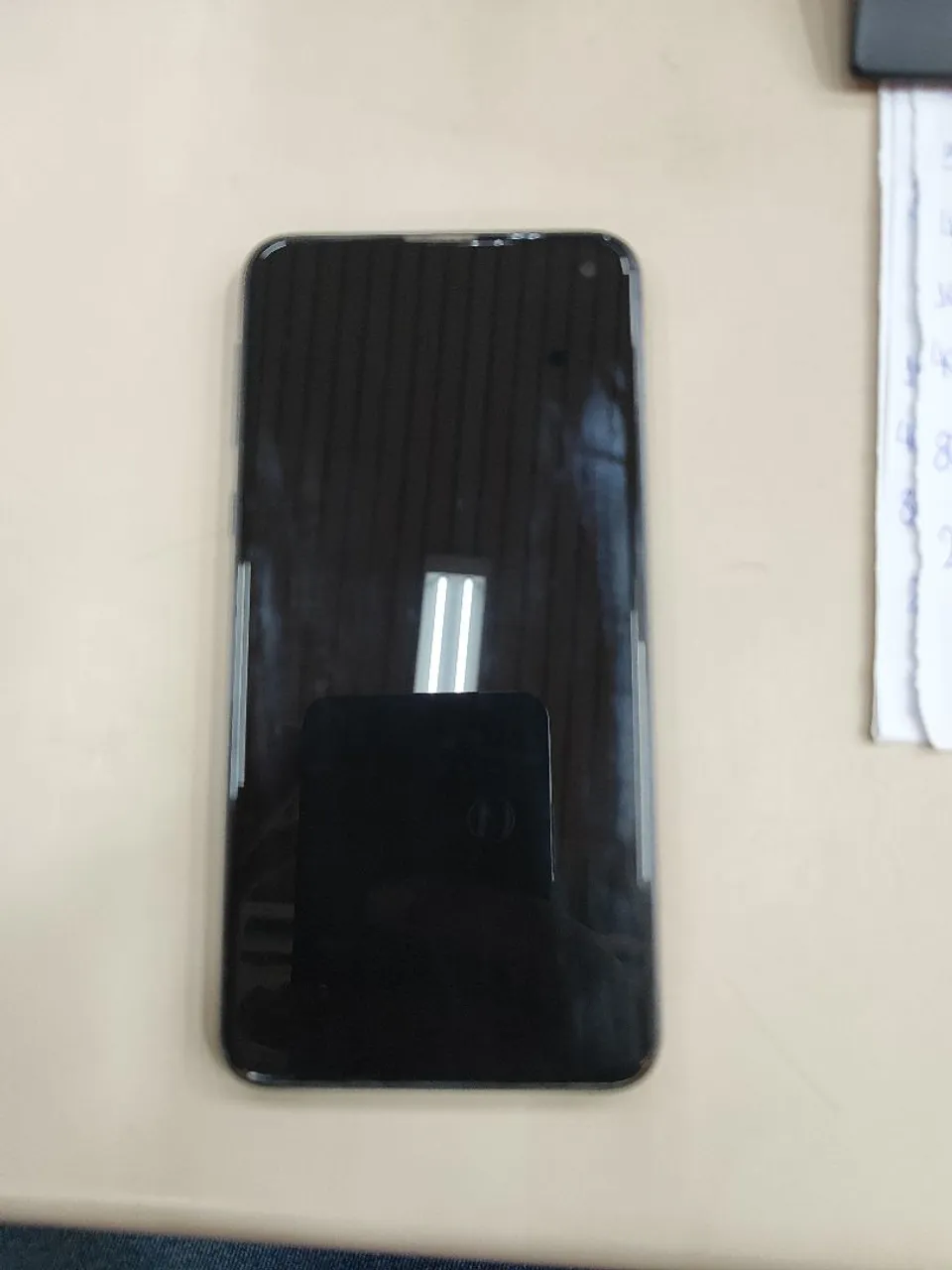 SAMSUNG S10e