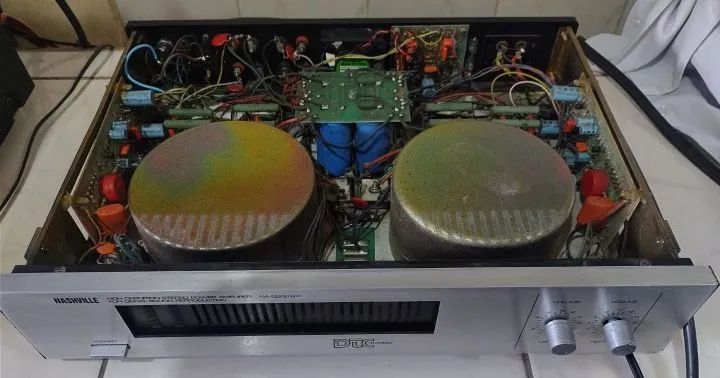 AMPLIFICADOR NASHVILE NA 2200PRO - Foto 2