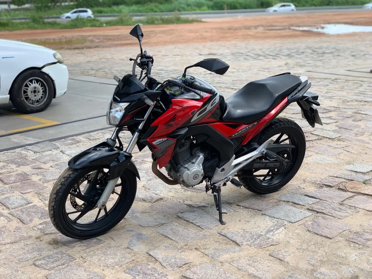 Twister ano 19/19 Ipva 2025 pago
