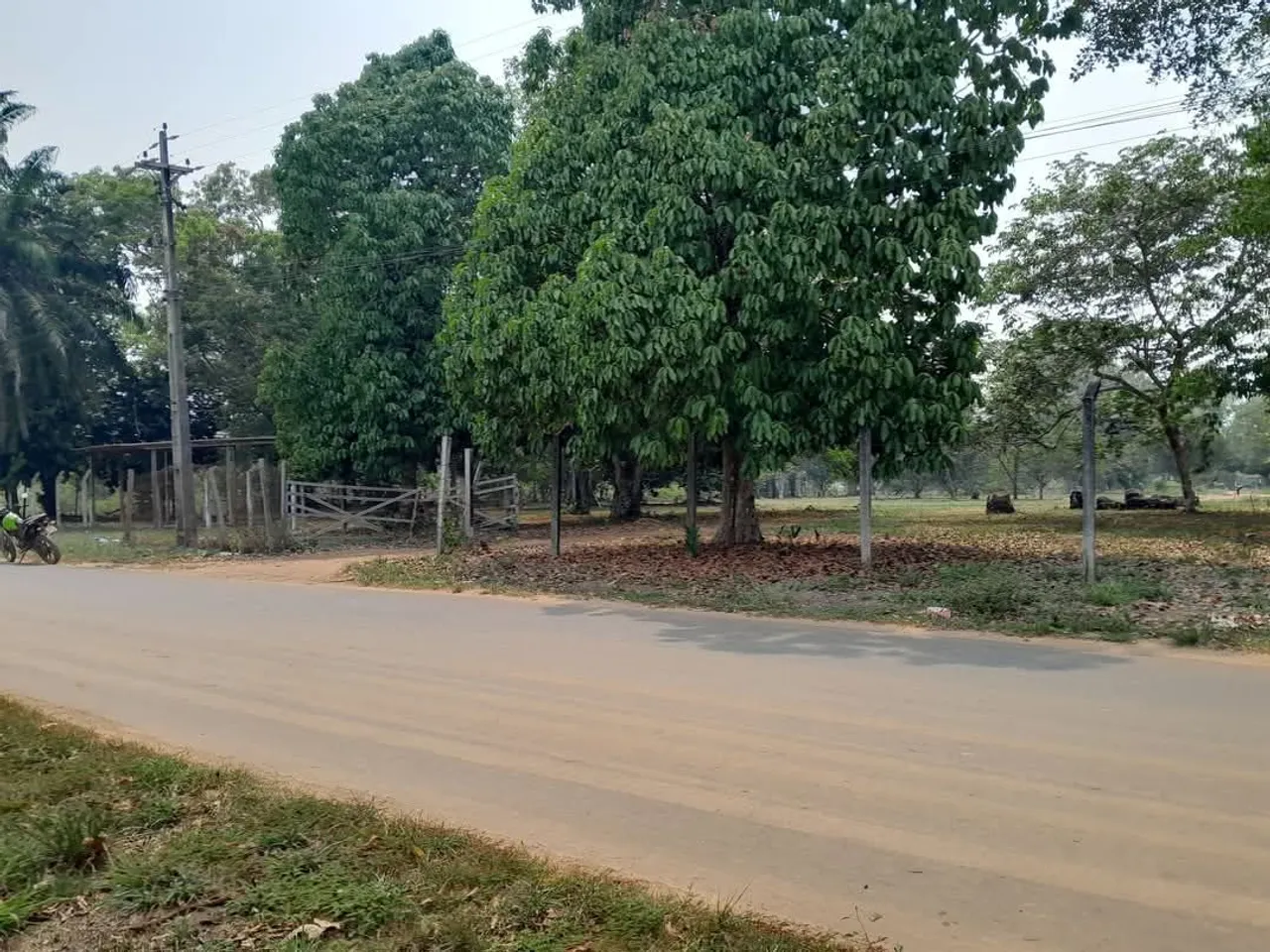 Sítio na Principal da estrada do açutuba ( Alugamos Também)