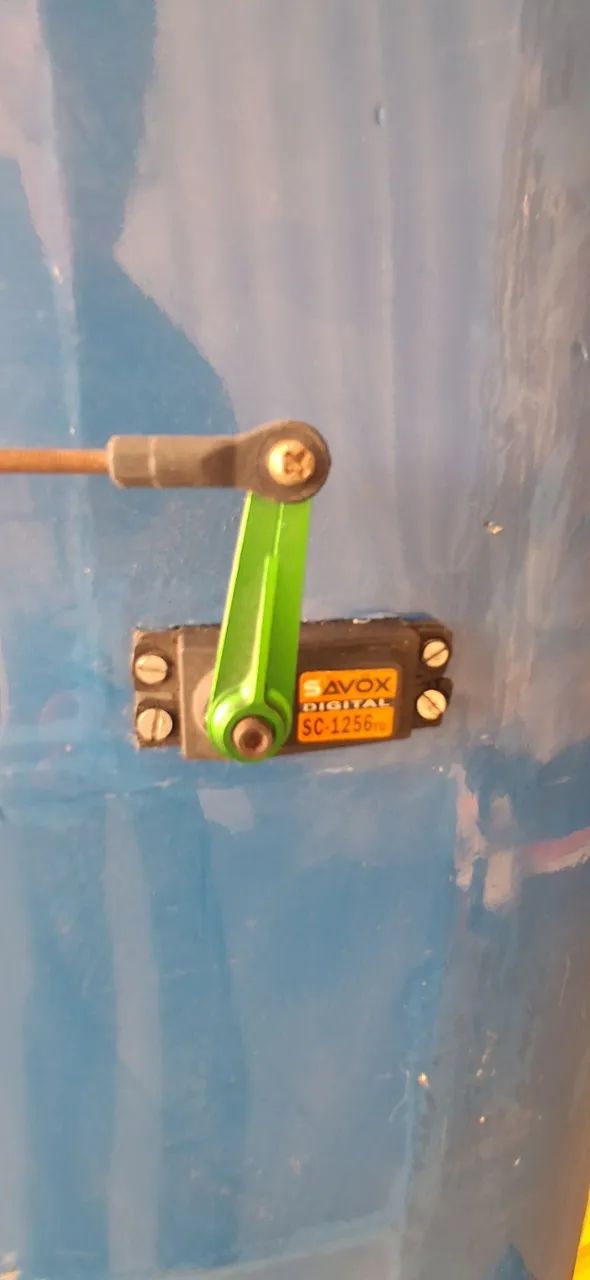 AEROMODELO - UCANDO 3D - 20CC  - Foto 4