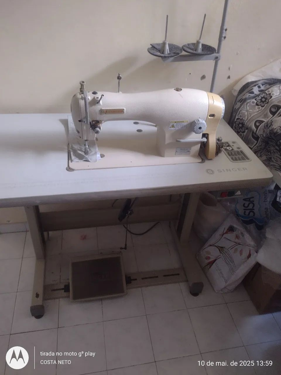 Máquina de Costura Singer - Foto 5