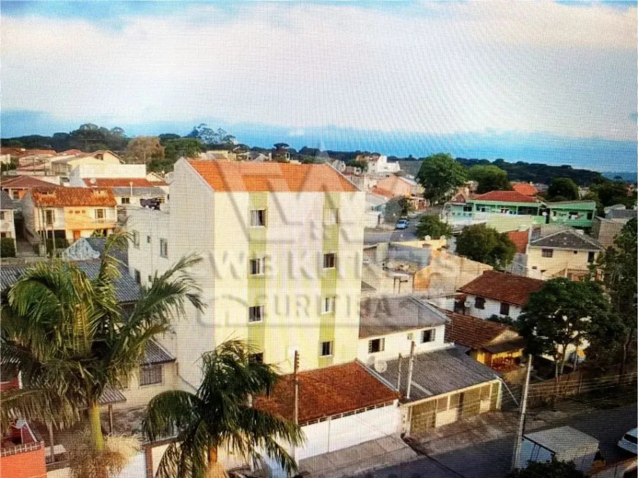Alugo apto mobíliado no Alto Boqueirão - Curitiba - PR