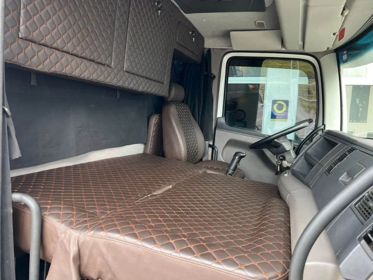  Volkswagen Constellation 24-280 Truck 6x2 Carroceria Frango e Aves  2013 - Foto 14