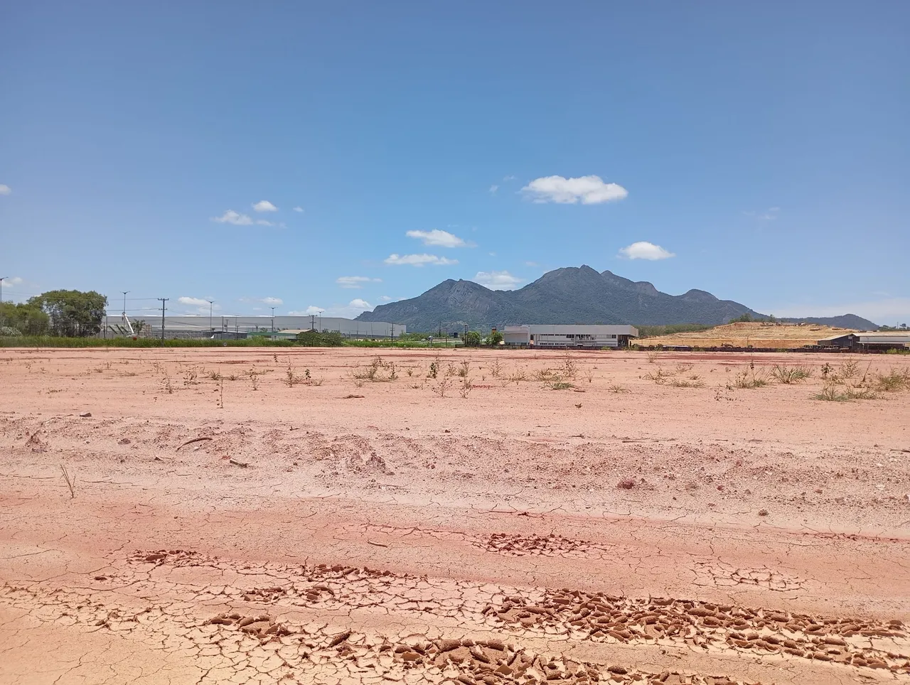 Área a partir de 20.000m para vender em Contorno - Serra