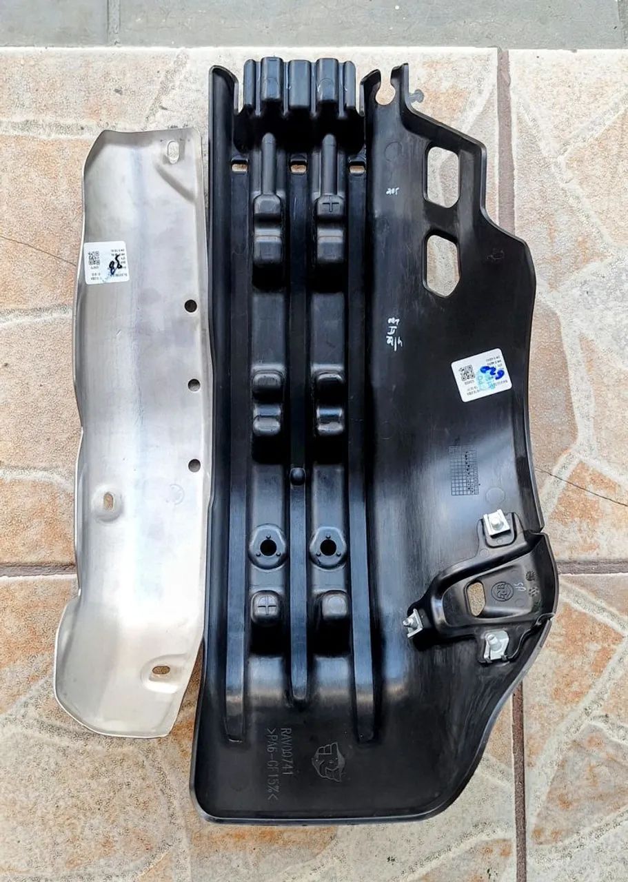 Protetor de Carter e Escapamento Original Royal Enfield Himalayan 450 - Foto 2