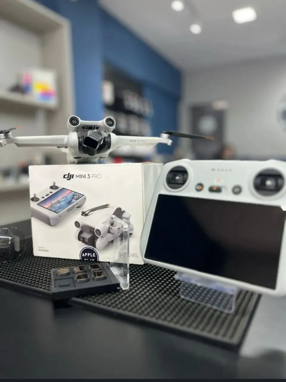 DJI Mini 3 PRO com tela (controle Rc) com sensores anti colisão