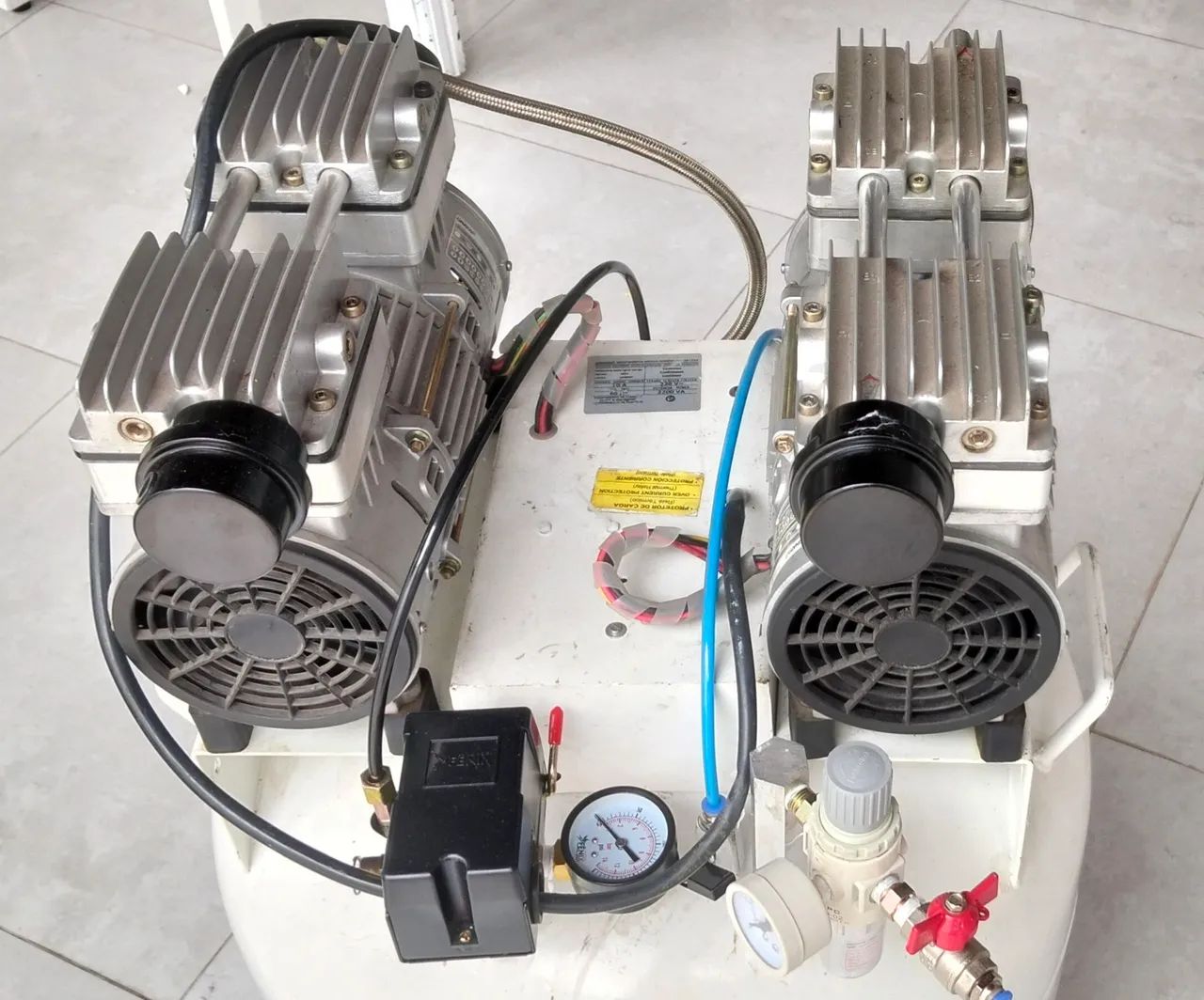 Compressor odontológico Gnatus  - Foto 2