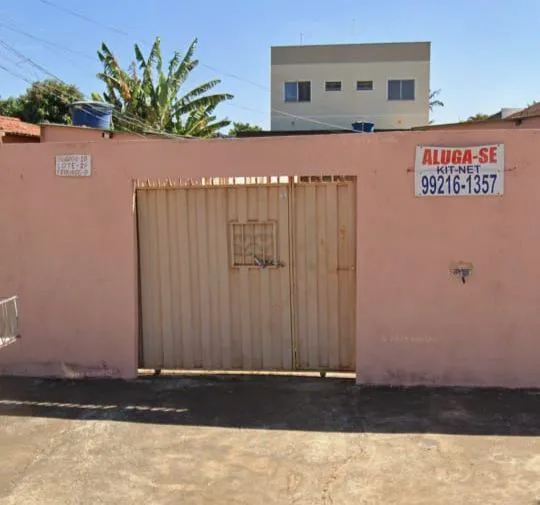 Aluga se kit na cidade ocidental 