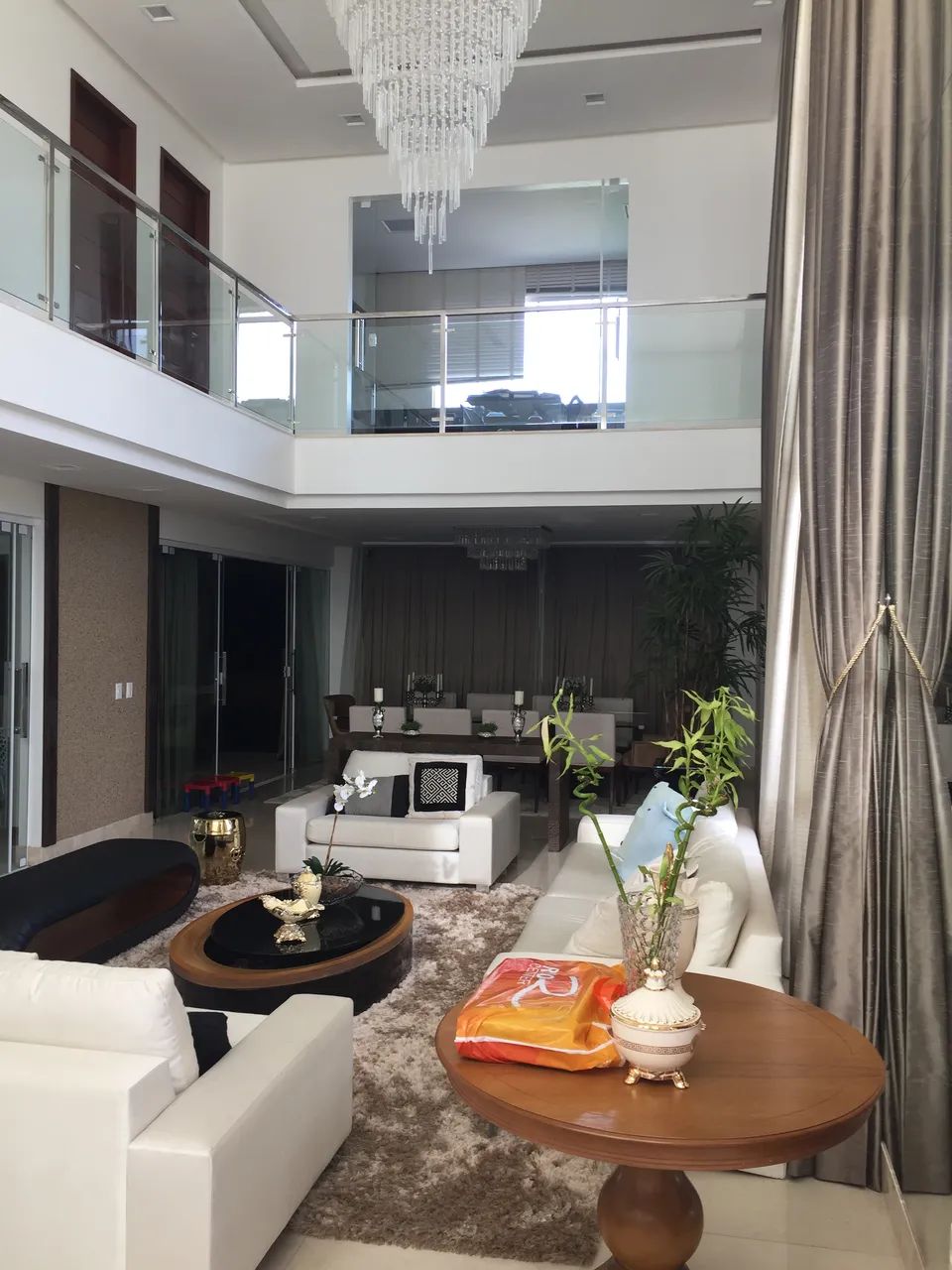 Mansão com 550m², BOSQUE DOS POETAS, 3 pavimentos,4 suítes, alto padrão - Foto 5