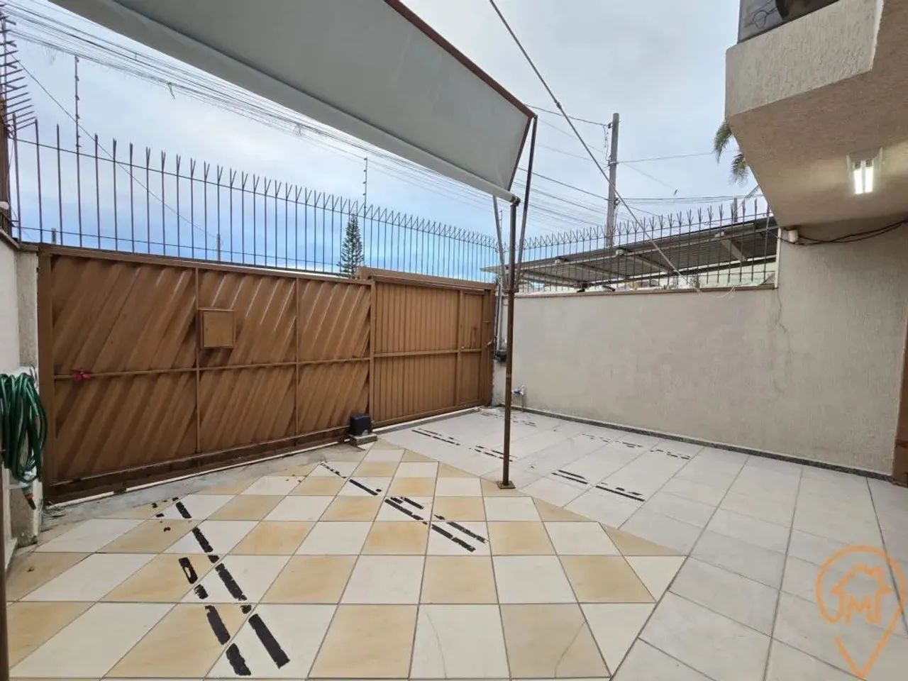Sobrado com 3 quartos para alugar por R$ 3350.00, 118.60 m2 - XAXIM - CURITIBA/PR - Foto 4