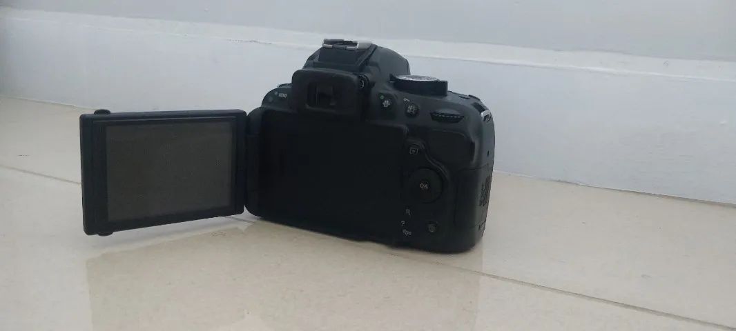 Câmera Nikon D5200 - Foto 4