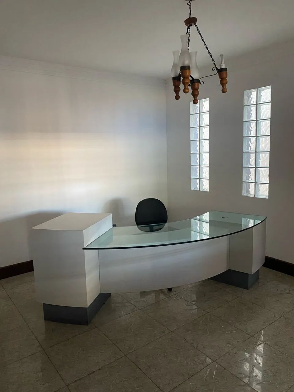 Desk64840825112066121