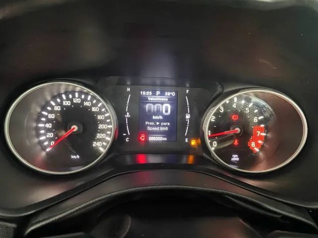 TORO FREEDOM 1.8 16V AUT FLEX - Foto 8