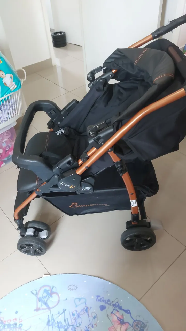 Carrinho de Bebê Burigotto Rick