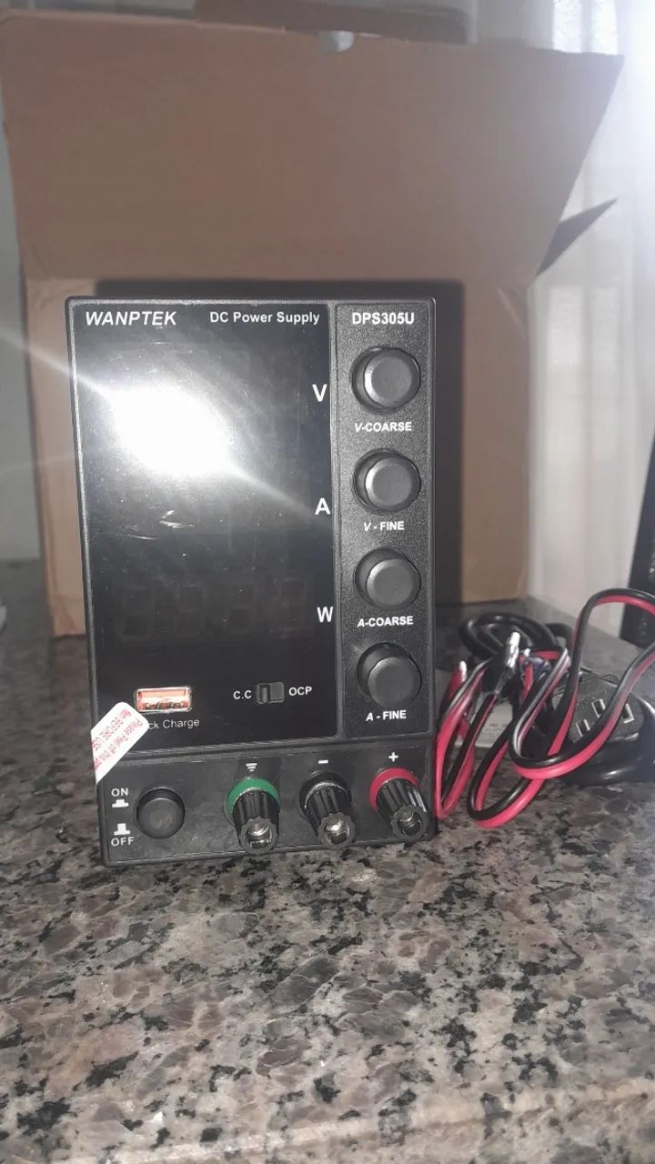 Fonte de Bancada Wanptek 4 dígitos nunca usada
