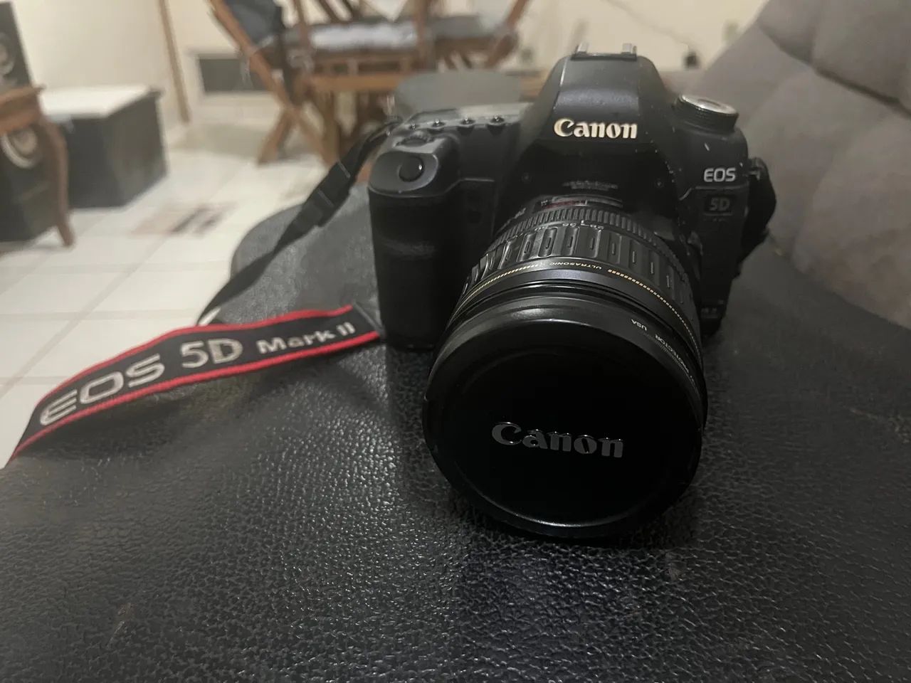 Canon EOS 5D Mark II + Lente 28-135mm + Acessórios - Foto 2