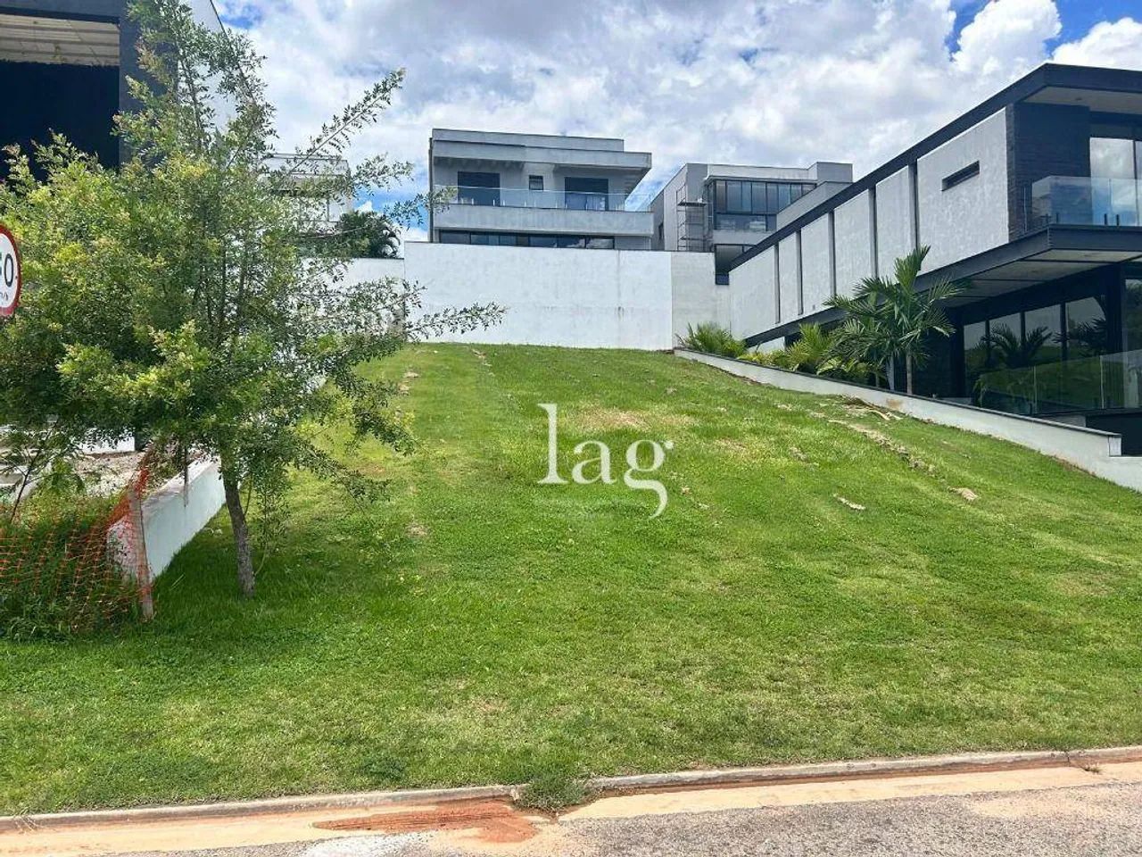 Terreno à venda, 427 m² - Alphaville Nova Esplanada - Votorantim/SP