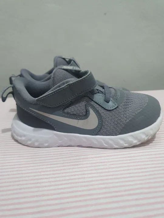 Tênis Nike Infantil - Tamanho 26
