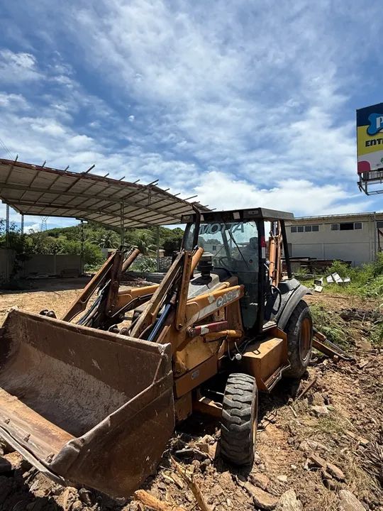 Retroescavadeira 580m 4x4  - Foto 2