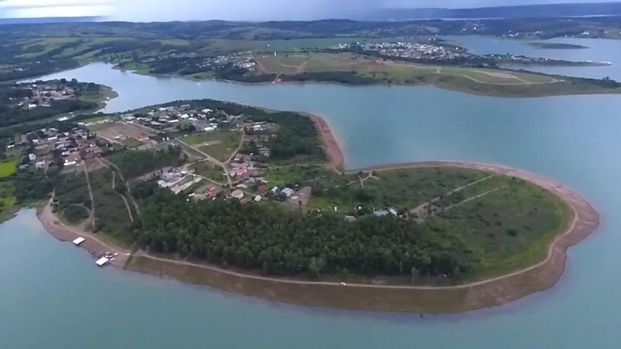 VENDO CASA CONDOMÍNIO CANARINHO LAGO CORUMBA 4 - Foto 7