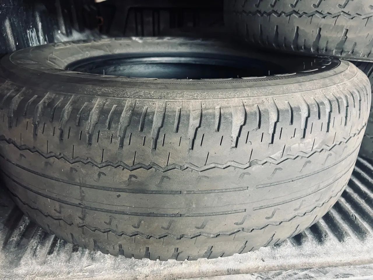 Pneu 265/65R17 Dueler - Foto 3