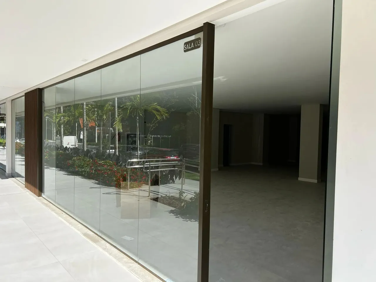 Aluga-se Sala Comercial de 224 m² na Praia Brava Itajaí/SC