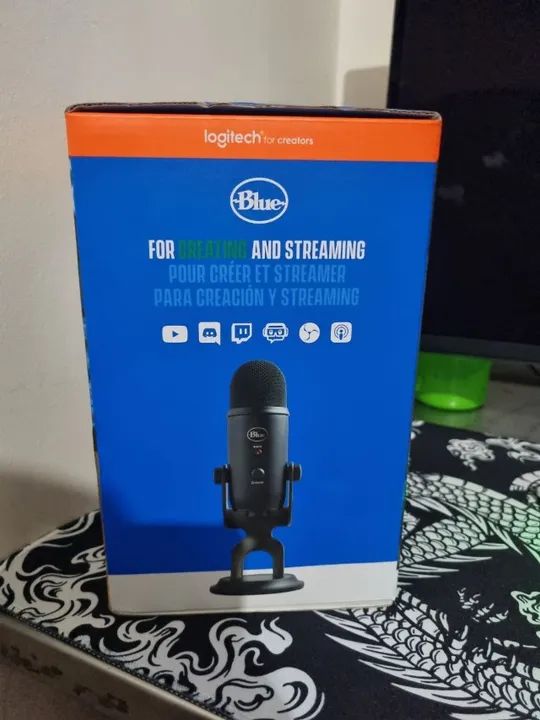 [Novo] Microfone Blue Microphones Condensador USB Blue Yeti Preto