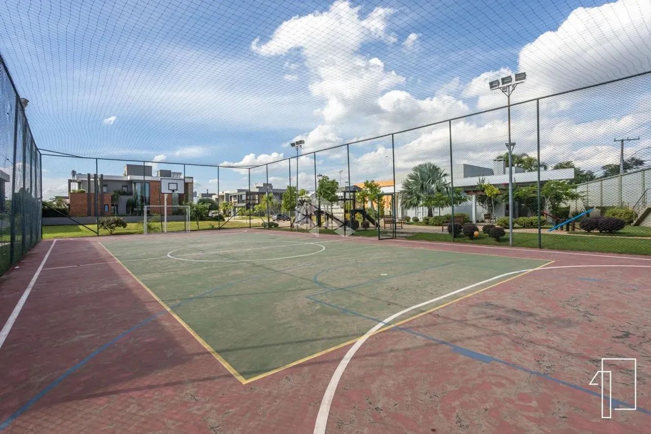 Terreno no condomínio Vivendas do Porto Fino, em Canoas. No bairro Moinhos de Vento, em ex - Foto 4