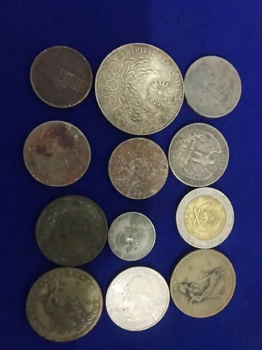 Moedas Antigas de diversas nacionalidades  - Foto 5