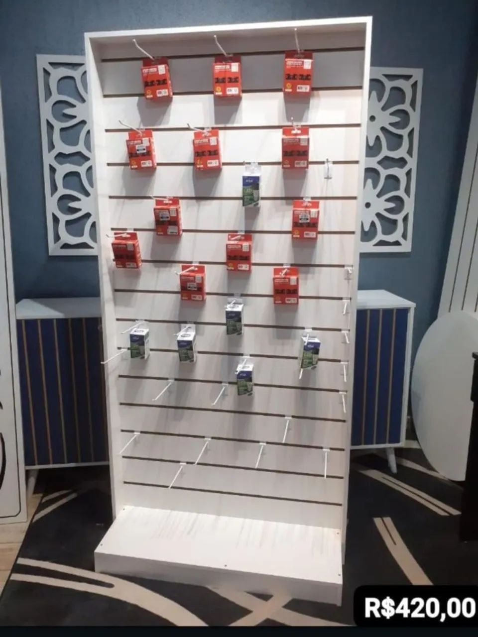 Expositor para loja em mdf