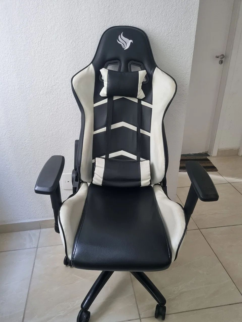 Cadeira Gamer Pichau Preto/Branco