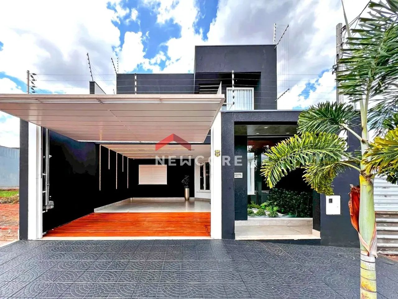 Casa em Avenida Jinroku Kubota - Bom Jardim - Maringá/PR - Foto 3