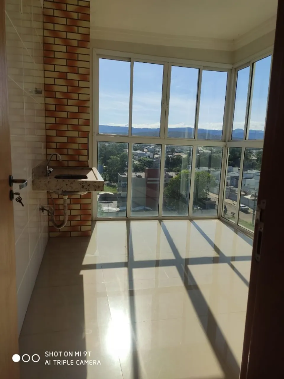 VENDE-SE COBERTURA DUPLEX NO RESIDENCIAL VERSAILLES - 208 NORTE (ARNE 24), PALMAS/TO