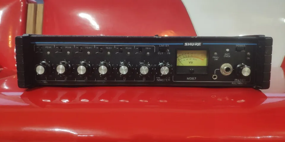 Mixer para microfone Shure M367 de 6 canais